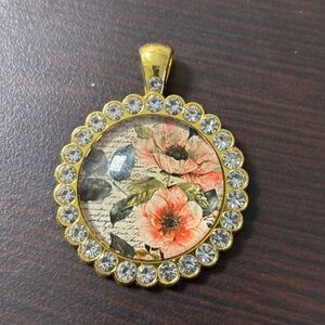 Floral Crystal Gold Pendant - vintage poppy